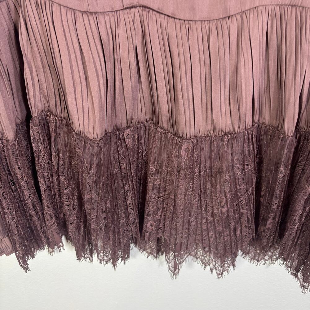 NWT Current Air Los Angeles M Blouse Mauve Pleated Lace Hem Boho Romantic - Picture 2 of 8